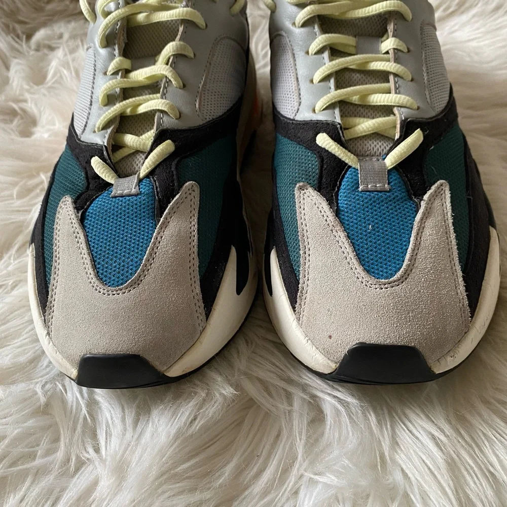 ADIDAS YEEZY Boost 700 Wave Runner (2017) - Picture 5 of 15